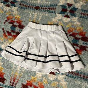 Cute tennis skirt new from spirit store!